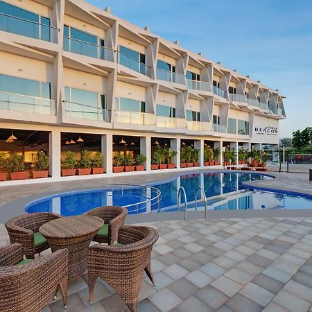 Viola Beacon Resort, Lonavala Ngoại thất bức ảnh
