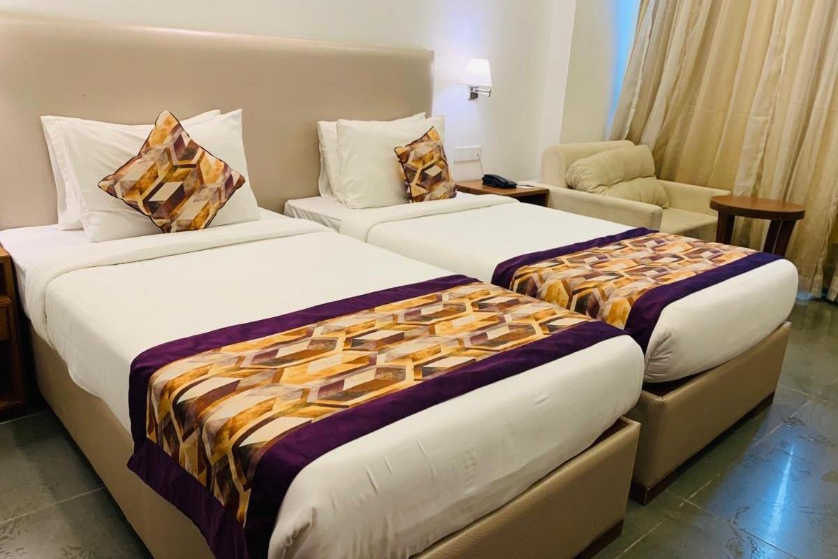 Viola Beacon Resort, Lonavala Ngoại thất bức ảnh