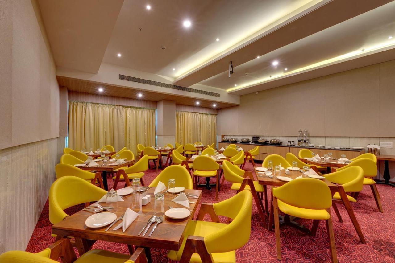 Viola Beacon Resort, Lonavala Ngoại thất bức ảnh