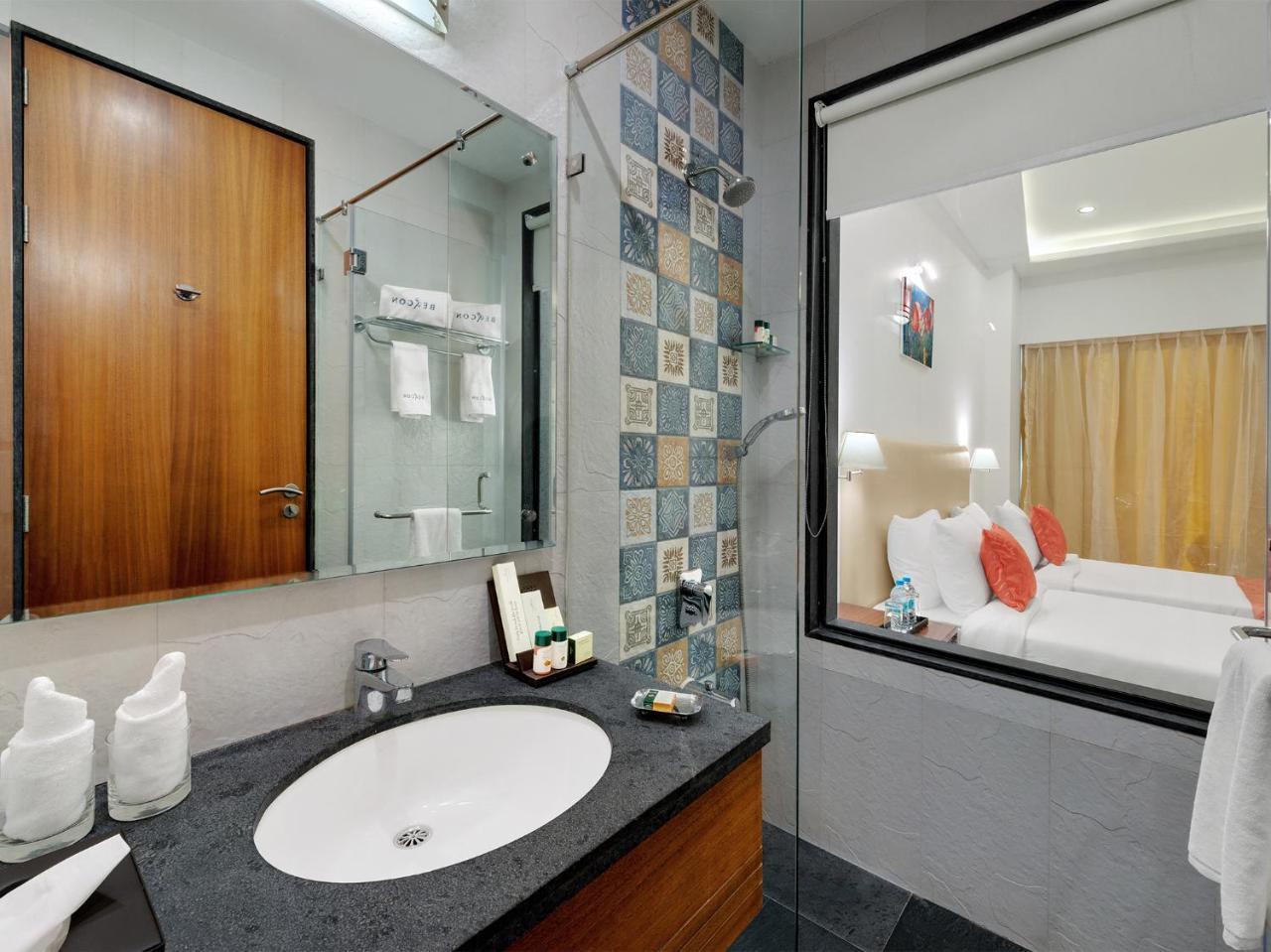 Viola Beacon Resort, Lonavala Ngoại thất bức ảnh